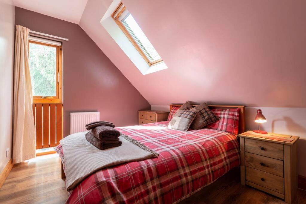 The Beeches Studio, Highlands Of Scotland Newtonmore Exterior photo