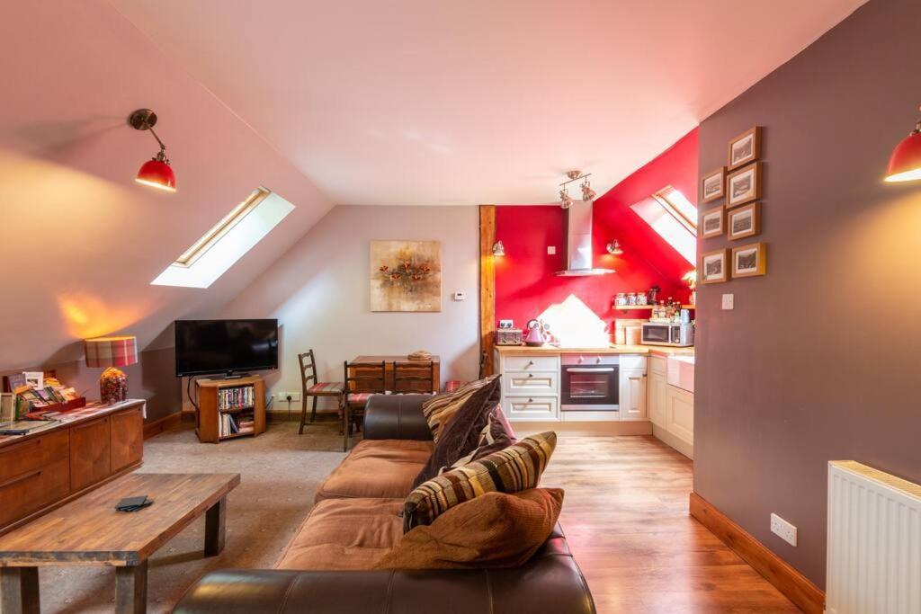 The Beeches Studio, Highlands Of Scotland Newtonmore Exterior photo