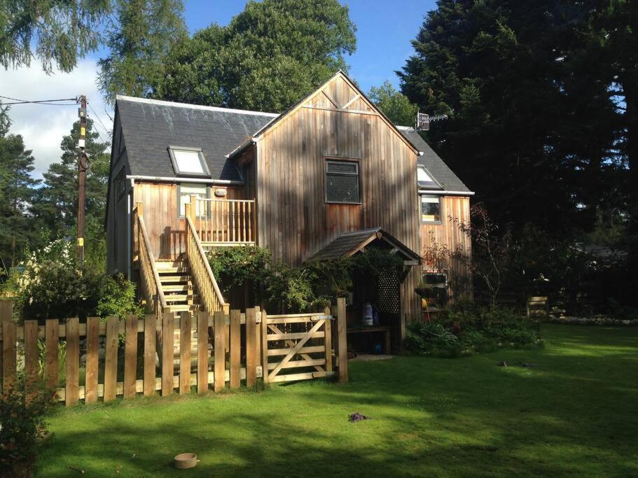 The Beeches Studio, Highlands Of Scotland Newtonmore Exterior photo