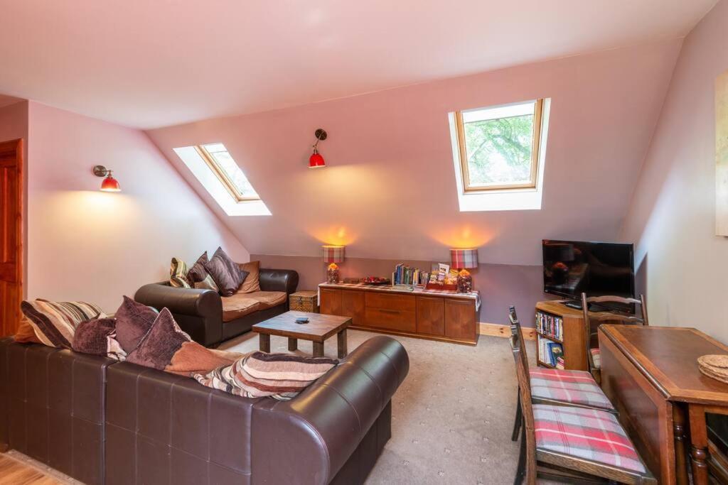 The Beeches Studio, Highlands Of Scotland Newtonmore Exterior photo