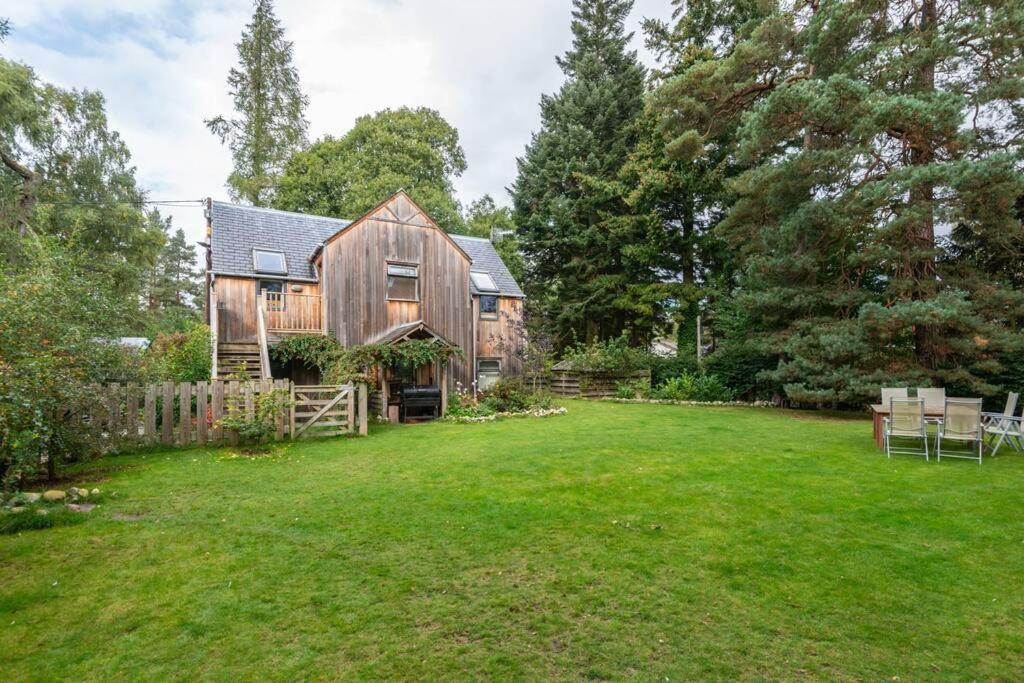 The Beeches Studio, Highlands Of Scotland Newtonmore Exterior photo